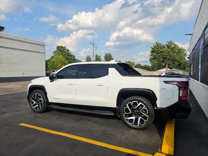 Ceramic window tint installation process in Dearborn Heights, MI